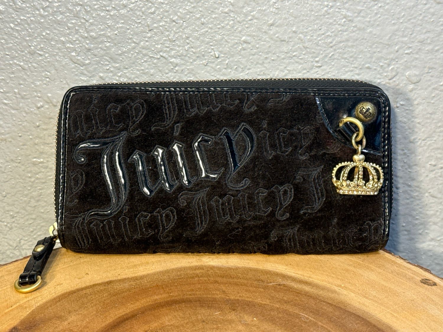 Juicy Couture Vintage Velour Full-Size Wallet Like New