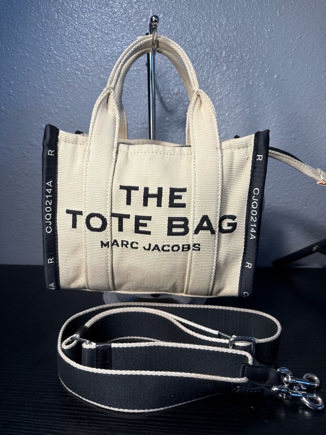 Mark Jacobs The Tote Bag Crossbody Retail $358