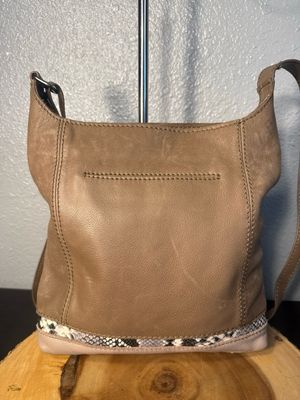 The SAK taupe Leather Crossbody
