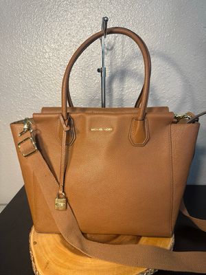 Michael Kors Structured Brown Pebbled Leather Mercer Tote