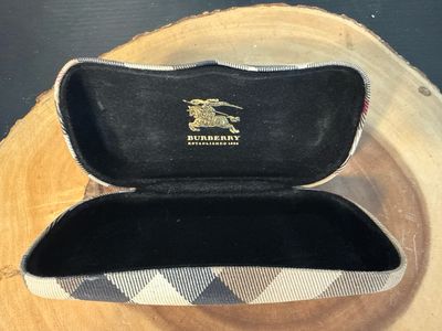 Burberry Authentic Hard Glasses Case