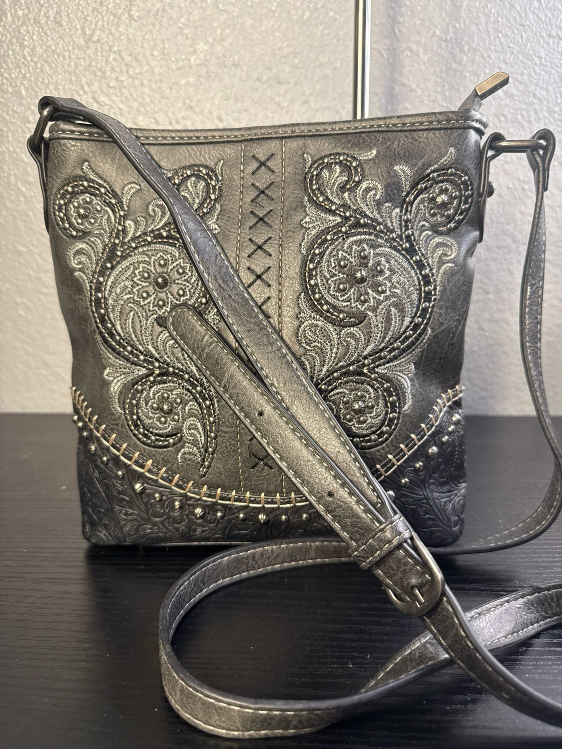 Montana West Gray Vegan Marbled Leather With Embroidery And Micro Studs New Without Tags