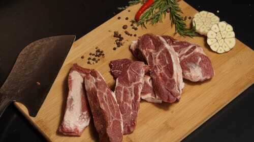 Lamb Shoulder Slice (352)