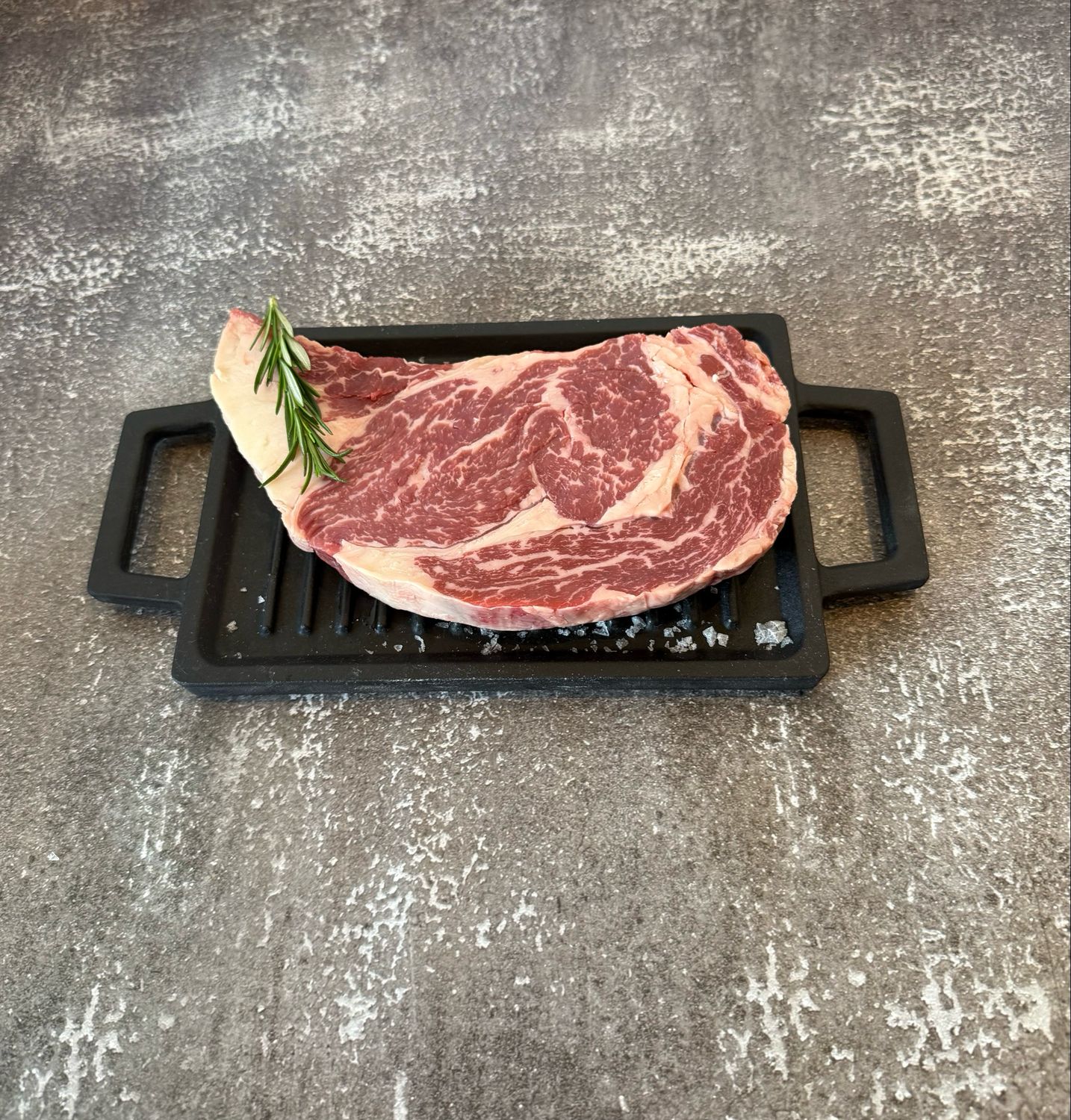 Ribeye Boneless MB4+ 300/350g (640)