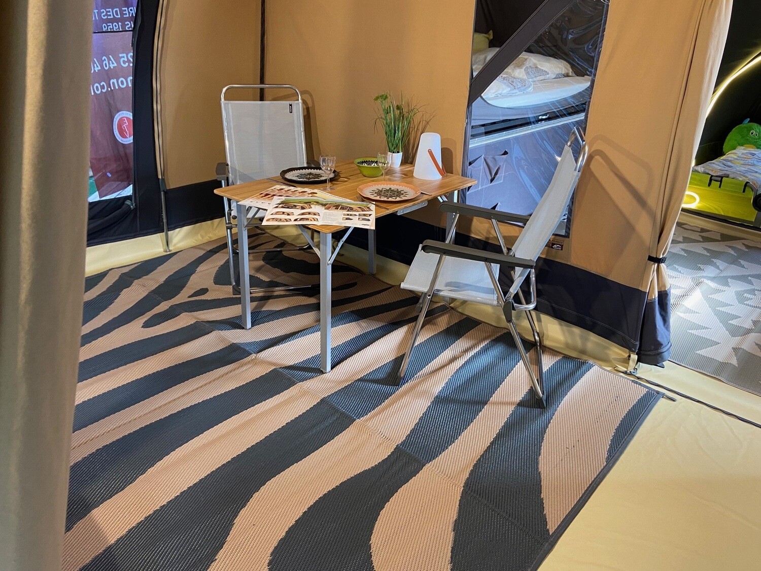 Vorzelt Teppich Zebra 270 x 200 cm