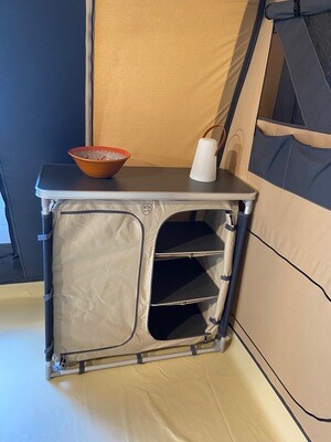DEFA Vorratsschrank mit abgeschrägter Rückseite Beige 57 x 98 x 102 cm