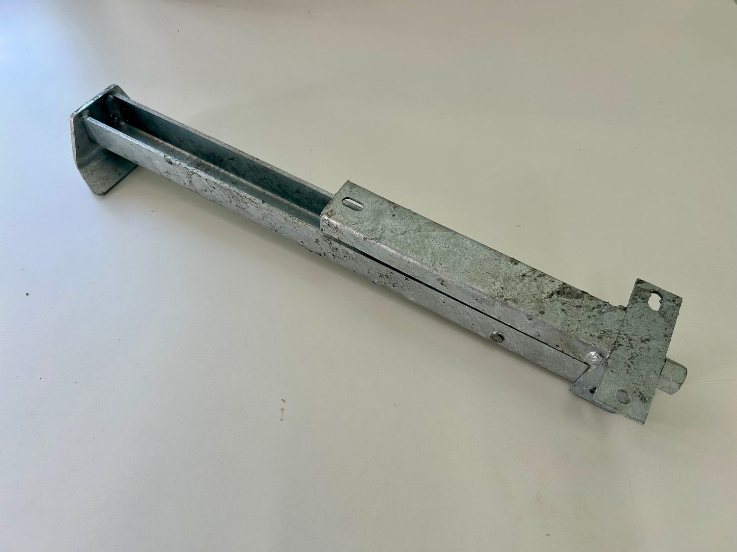 Kurbelstütze für Cabanon Zeltanhänger