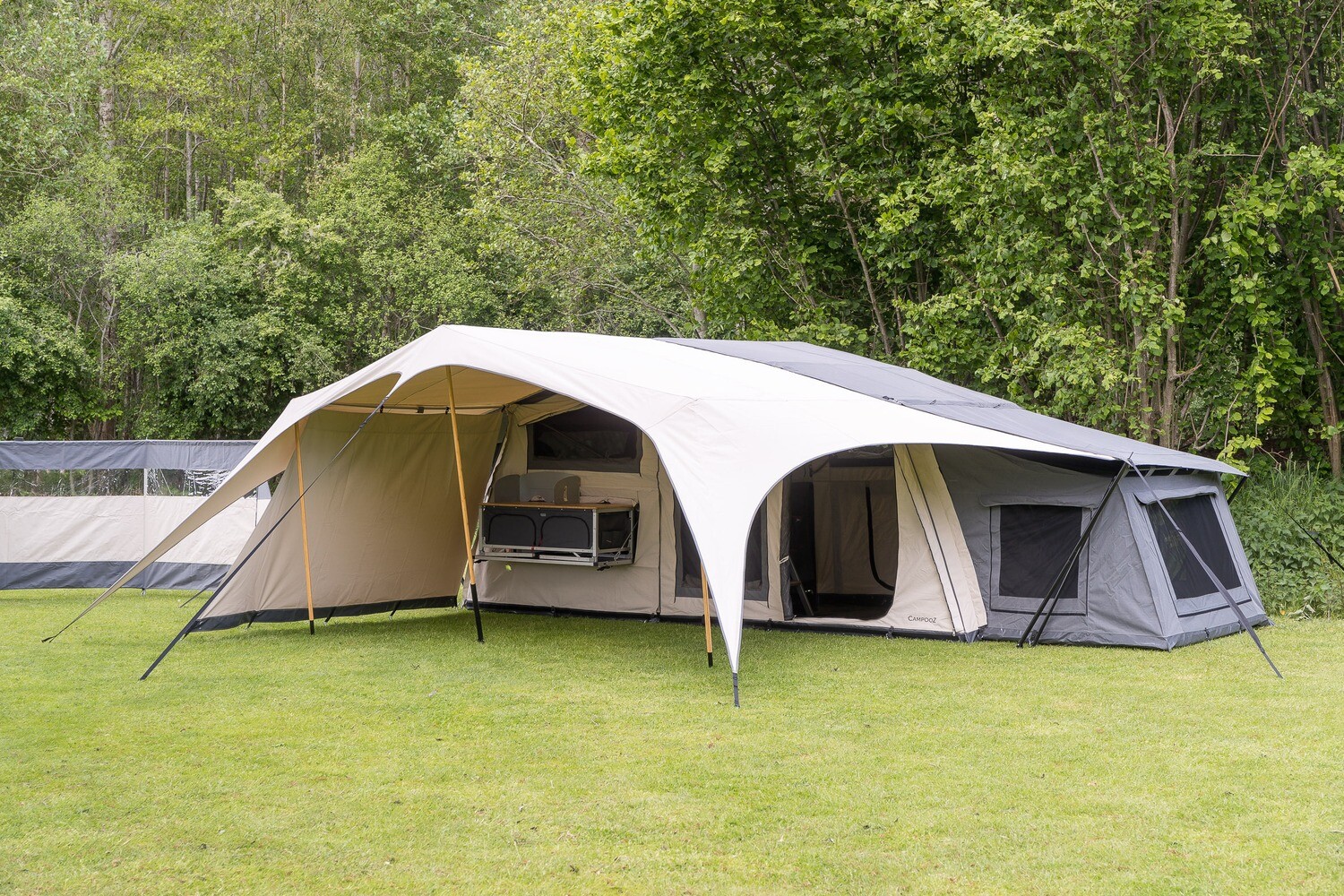 Campooz Seitenwand geschlossen für Trekking