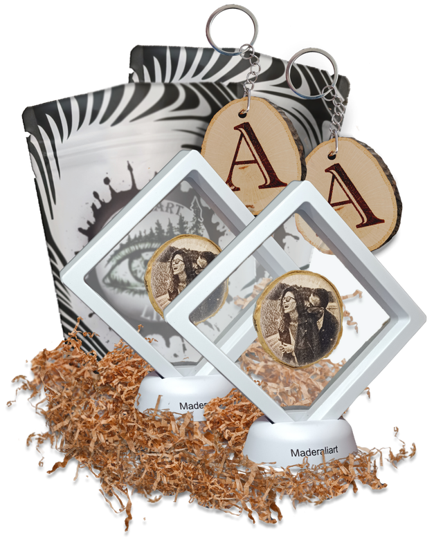 Set de decoración y accesorios personalizados: rodaja de árbol en marco banco decorativo con foto y llavero grabados