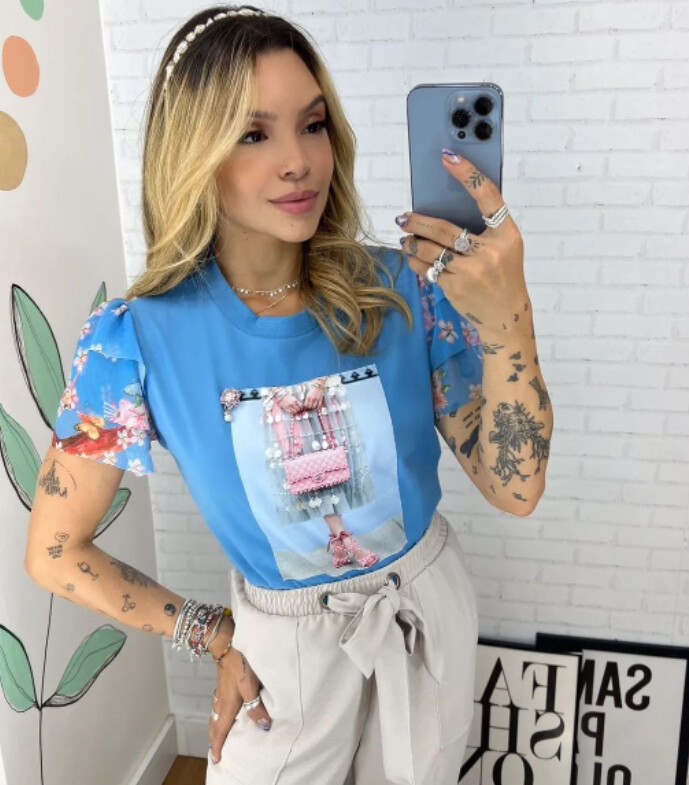 CC purse tee