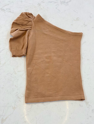 Juliet Ruff shoulder