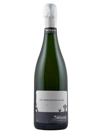 Champagne Moussé &#39;Les Vignes de Mon Village&#39; Blanc de Noirs Extra Brut