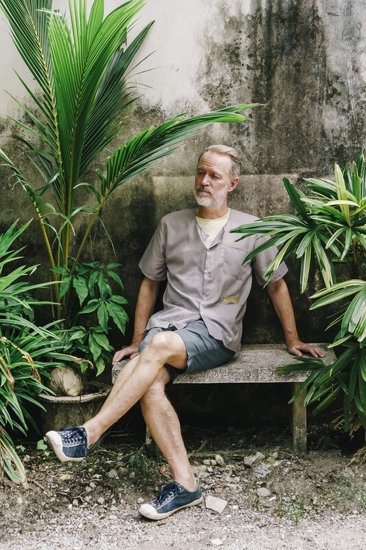 SABAI DEE tropical shirt in smoke gray