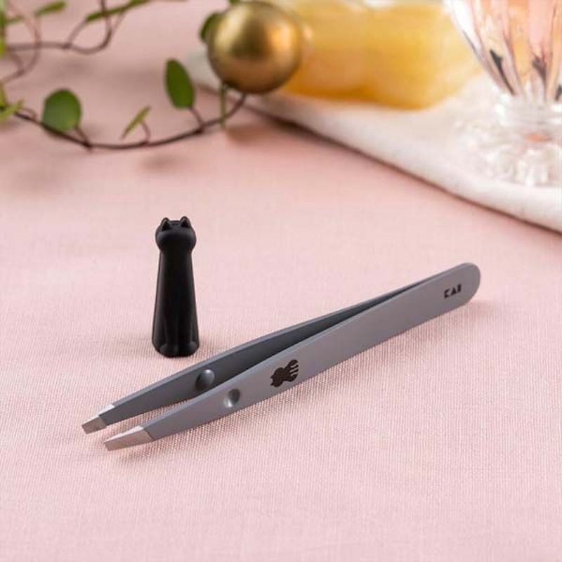 Kai Nyammy Nyarming Tweezers