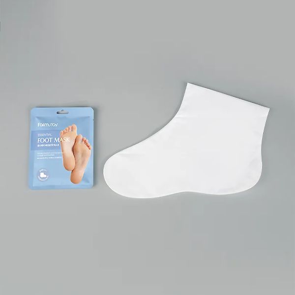 Farm Stay Essential Moisturizing Foot Mask