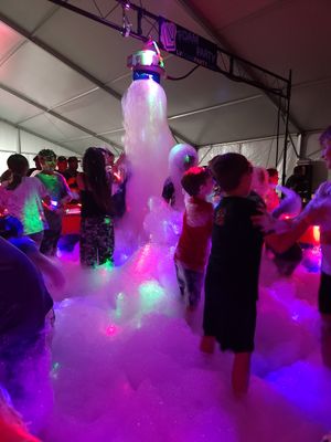 Nightclub Edition - Ultimate Glow Foam Pit Party Nightclub Edition - Ultimate Glow Foam Pit Party