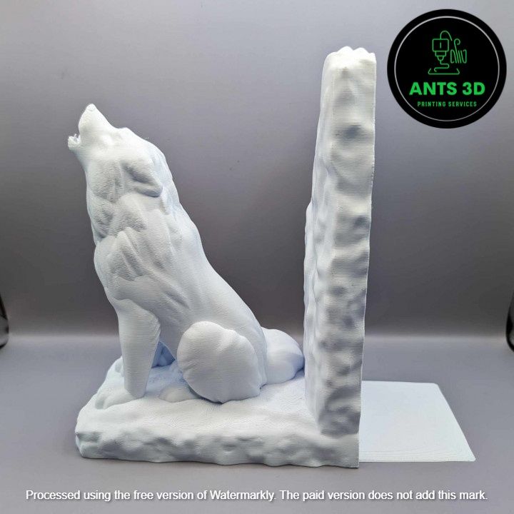 Howling Wolf Bookends
