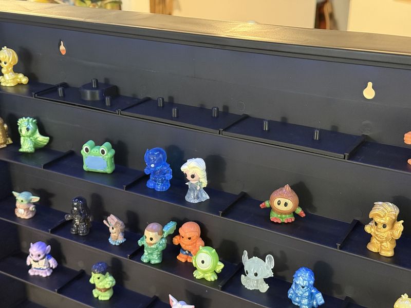 Ooshies Display Plates for Kmart Anko Display Case