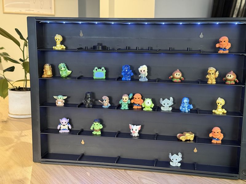 Ooshies Display Plates for Kmart Anko Display Case