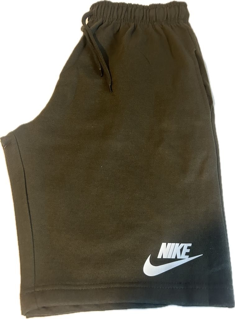 Short Nike- Kaki