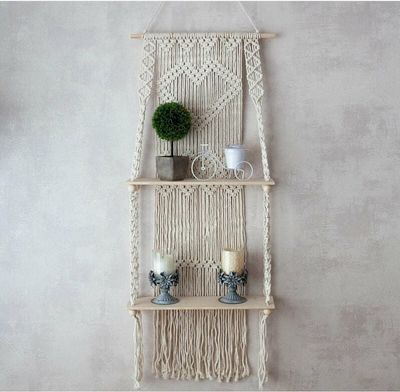 Etagère murale en macramé