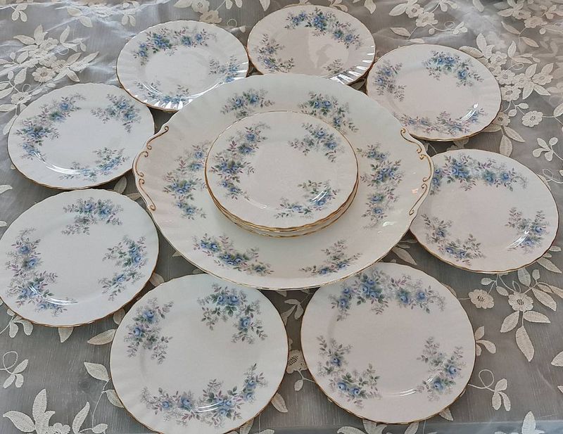 Royal Albert Bone China Cake Plate Set of 10 with Server, Blue Blossom