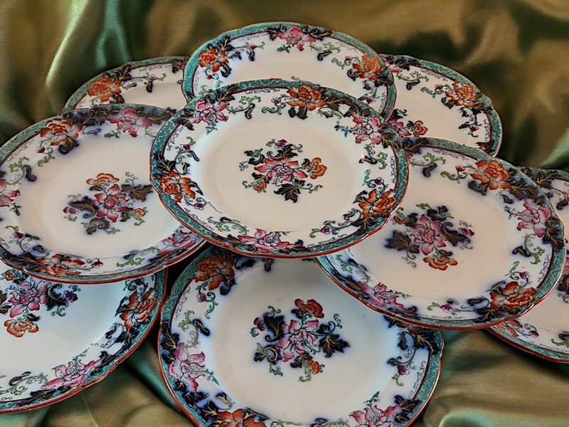 Antique English T.C. Brown-Westhead, Moore &amp; Co Set of 8 Imari Style Dinner Plates, 1862