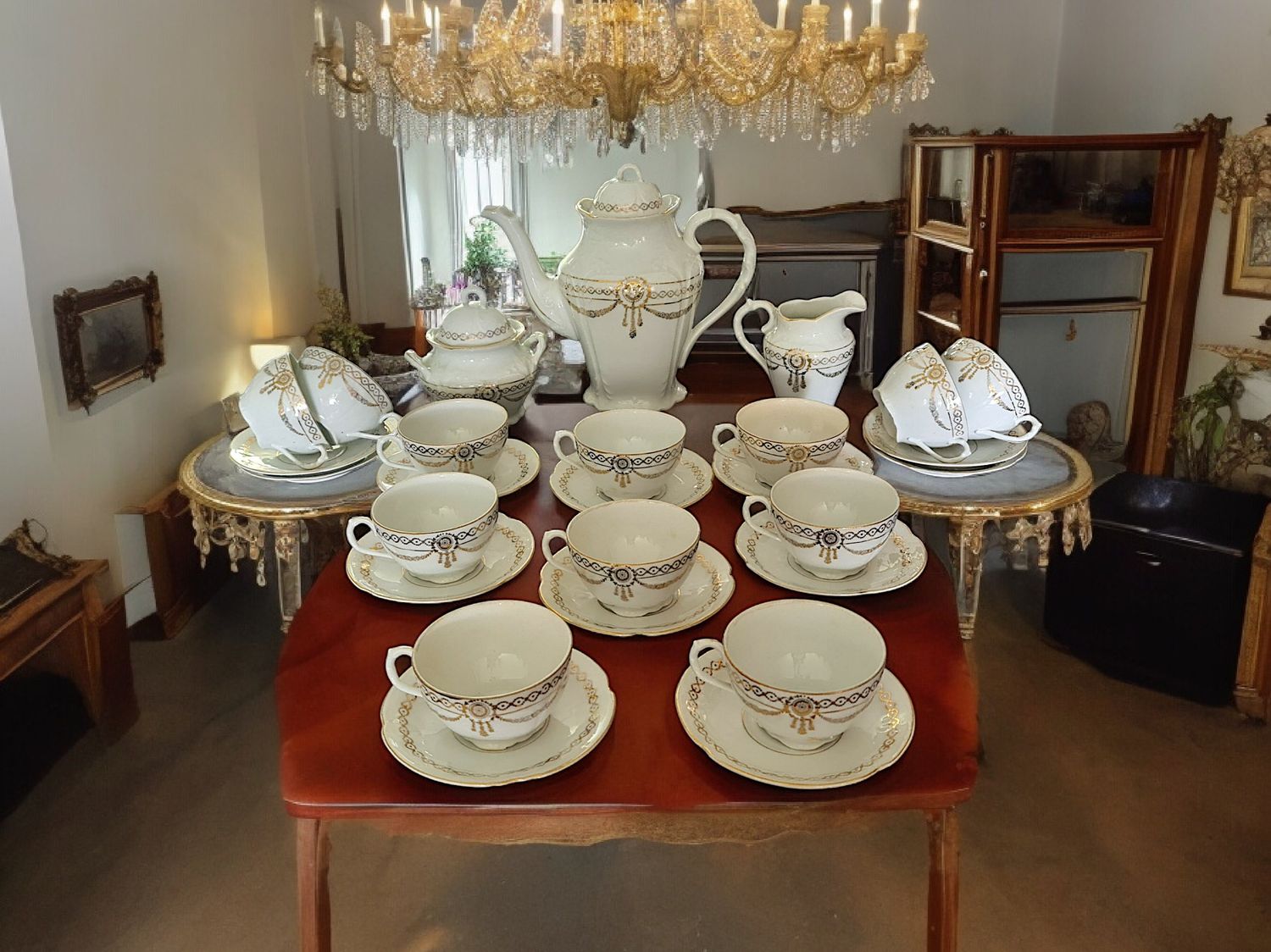 Antique Vieux Bruxelles Porcelain Tea Set with Gold Garland, c.1910