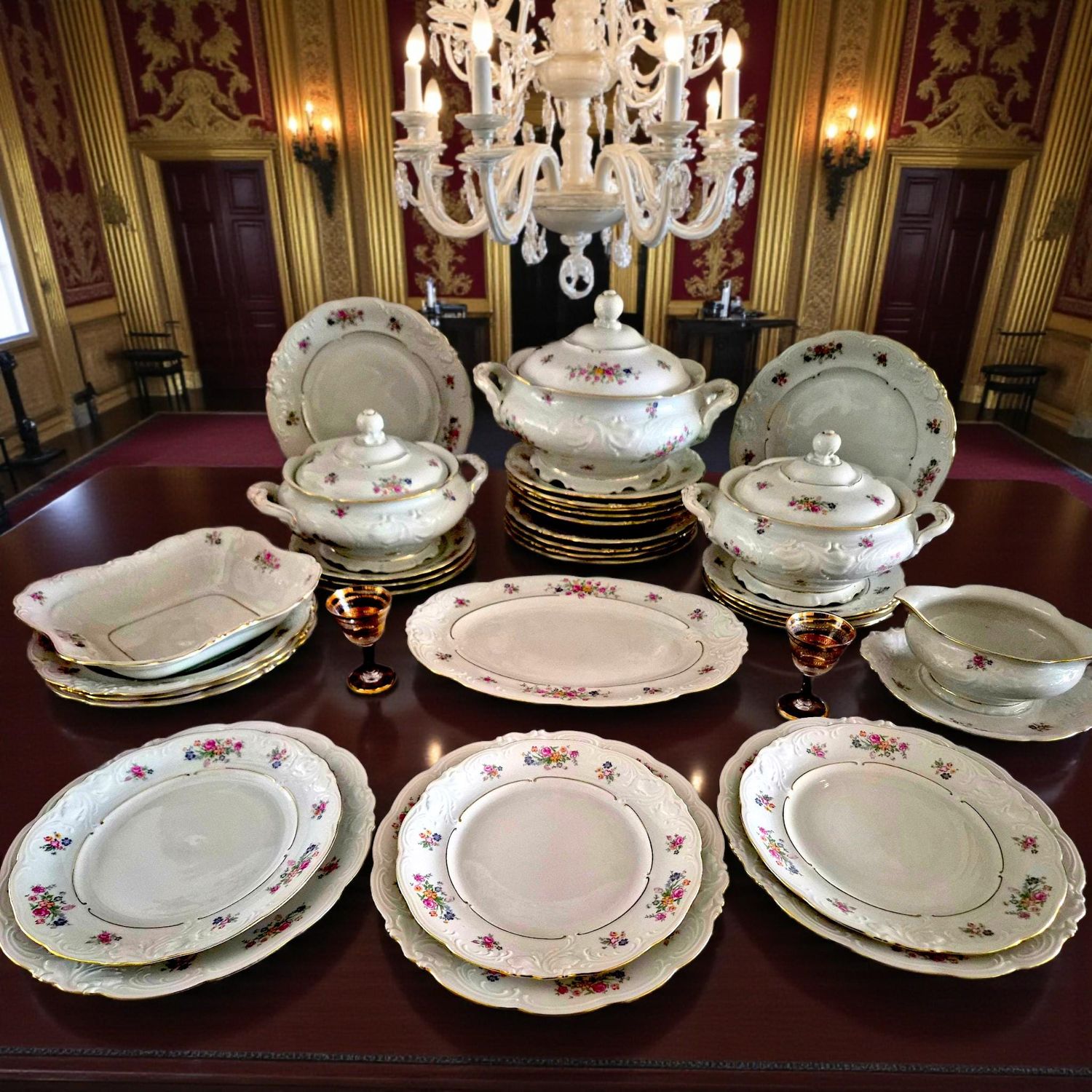 Vintage 1940s KPM Porcelain Dinnerware Set – Floral &amp; Gold Trim, Service for 10