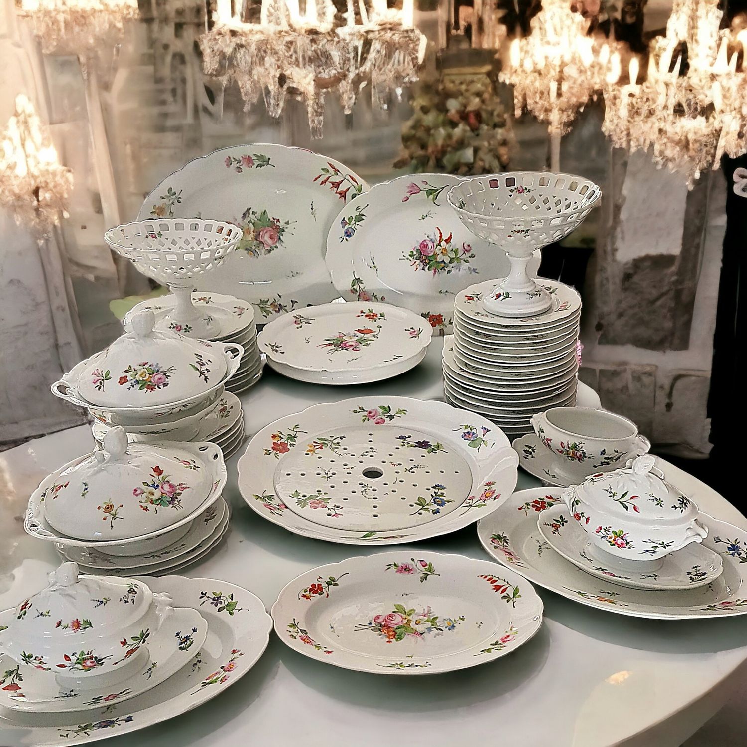 Antique 19th Century Old Paris Porcelain Dinner Service, 72 Pieces, Hand-Painted Floral