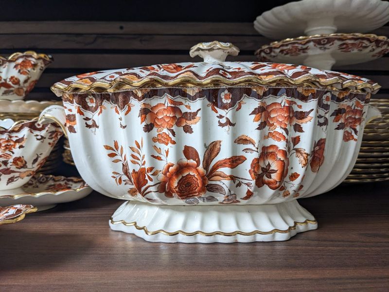 Antique W.T. Copeland Imari Dinner Service, Gold Trim, 19th Century English Porcelain