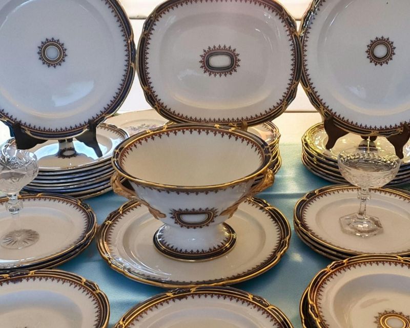 Antique Minton Flow Blue Dinner Set, Circa 1860, England