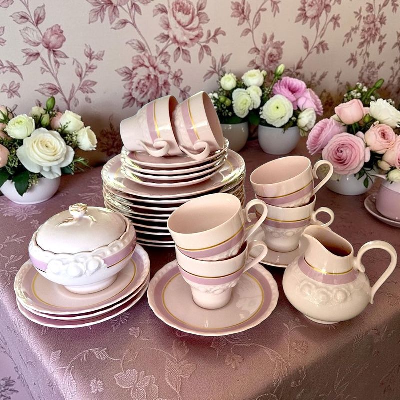 Hutschenreuther German Pink Porcelain Dinner Set for 6, Gold Trim