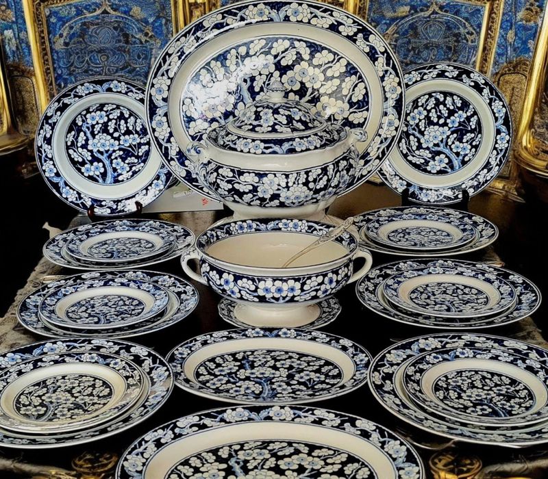 Antique Booths "Blue Blossom" Dinner Set, 19th Century English Silicon China