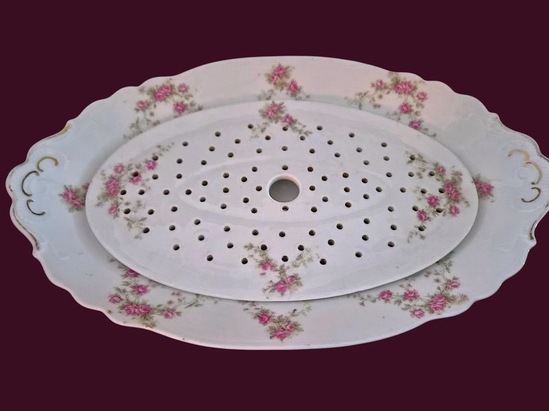 Antique Royal Austria Porcelain Dinner Set, Pink Rose Sprays &amp; Gold Trim, c.1900