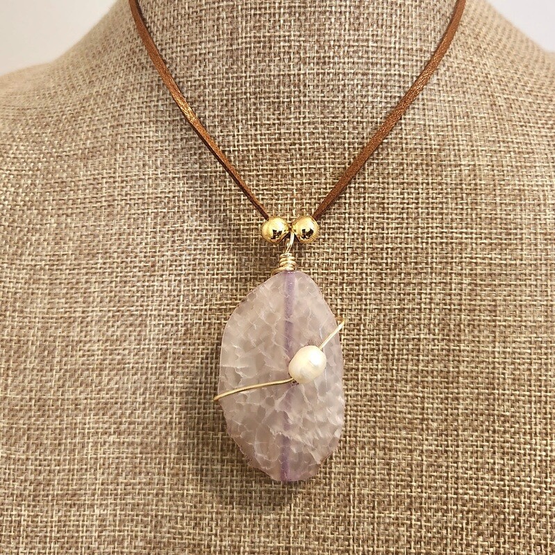 Agate and Pearl Pendant