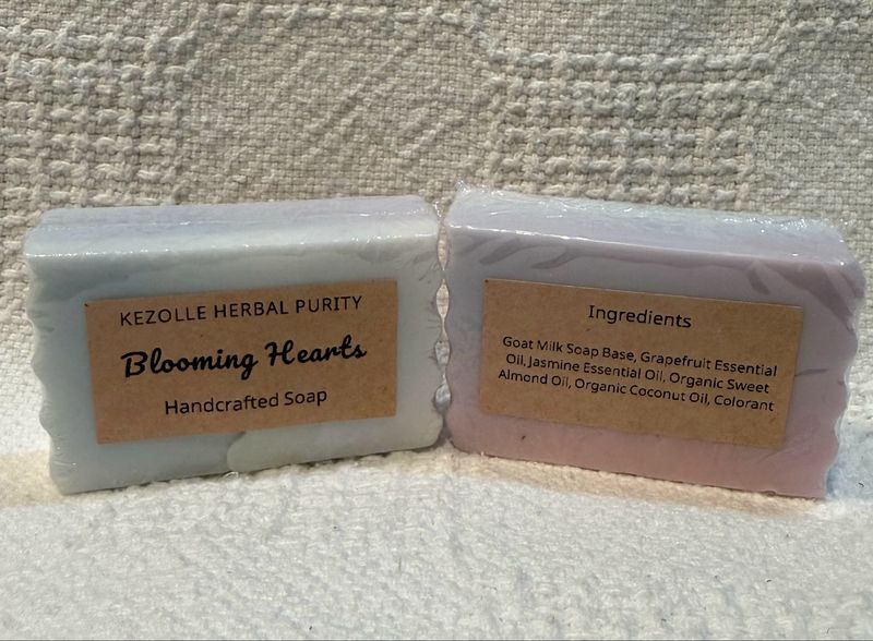 Blooming Hearts Half Size Soap Bar