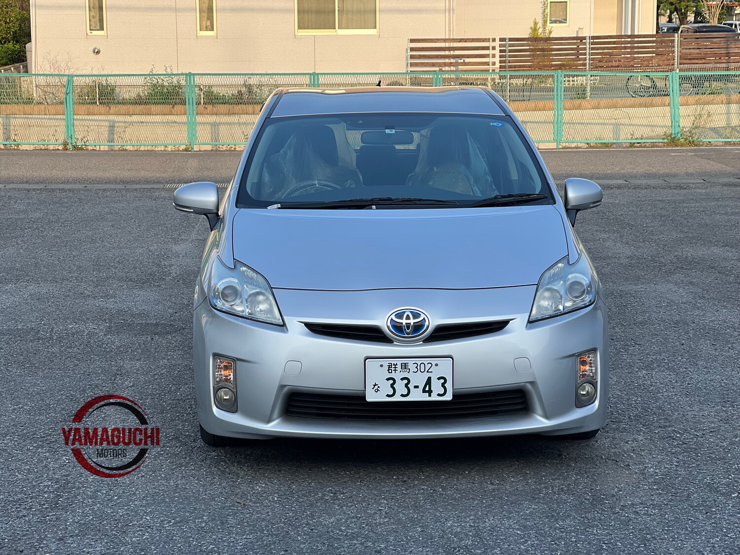 Toyota Prius Hybrid G Grade