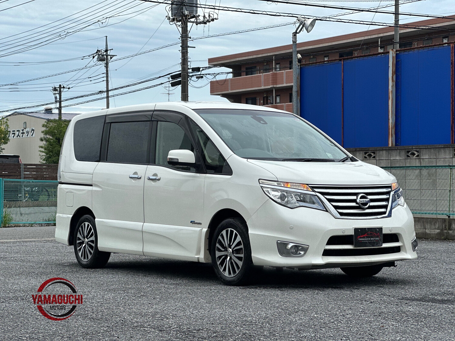 Nissan Serena ハイウェイスターVセレクション プラスセーフティHV Pure Drive S-Hybrid Selection