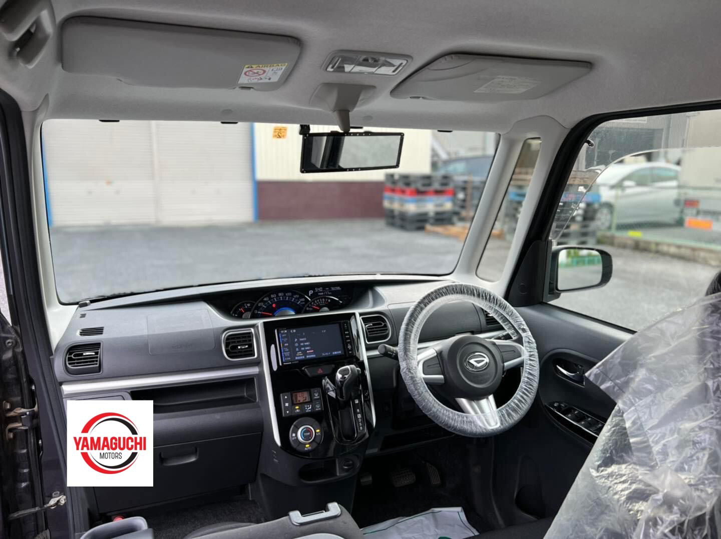 Daihatsu Tanto Custom ECO Idle