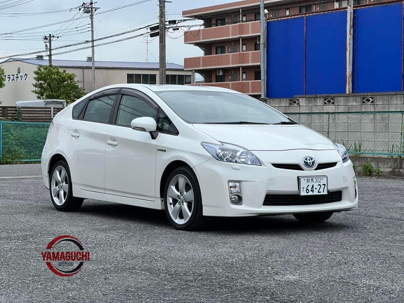 Toyota Prius Hybrid LED Edition
