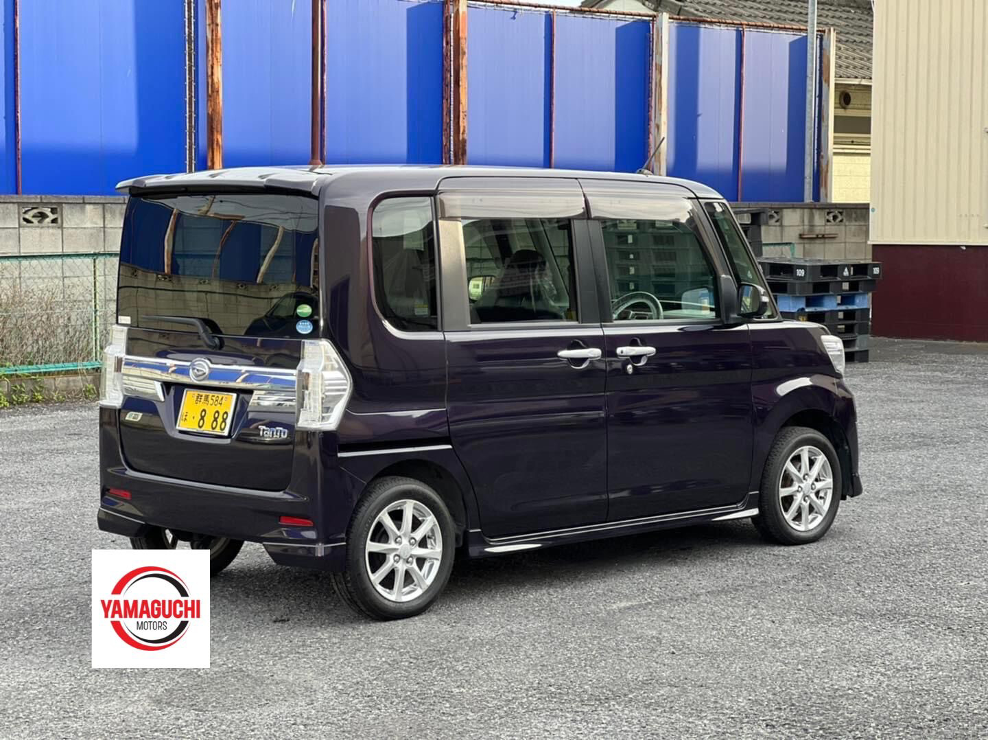 Daihatsu Tanto Custom ECO Idle