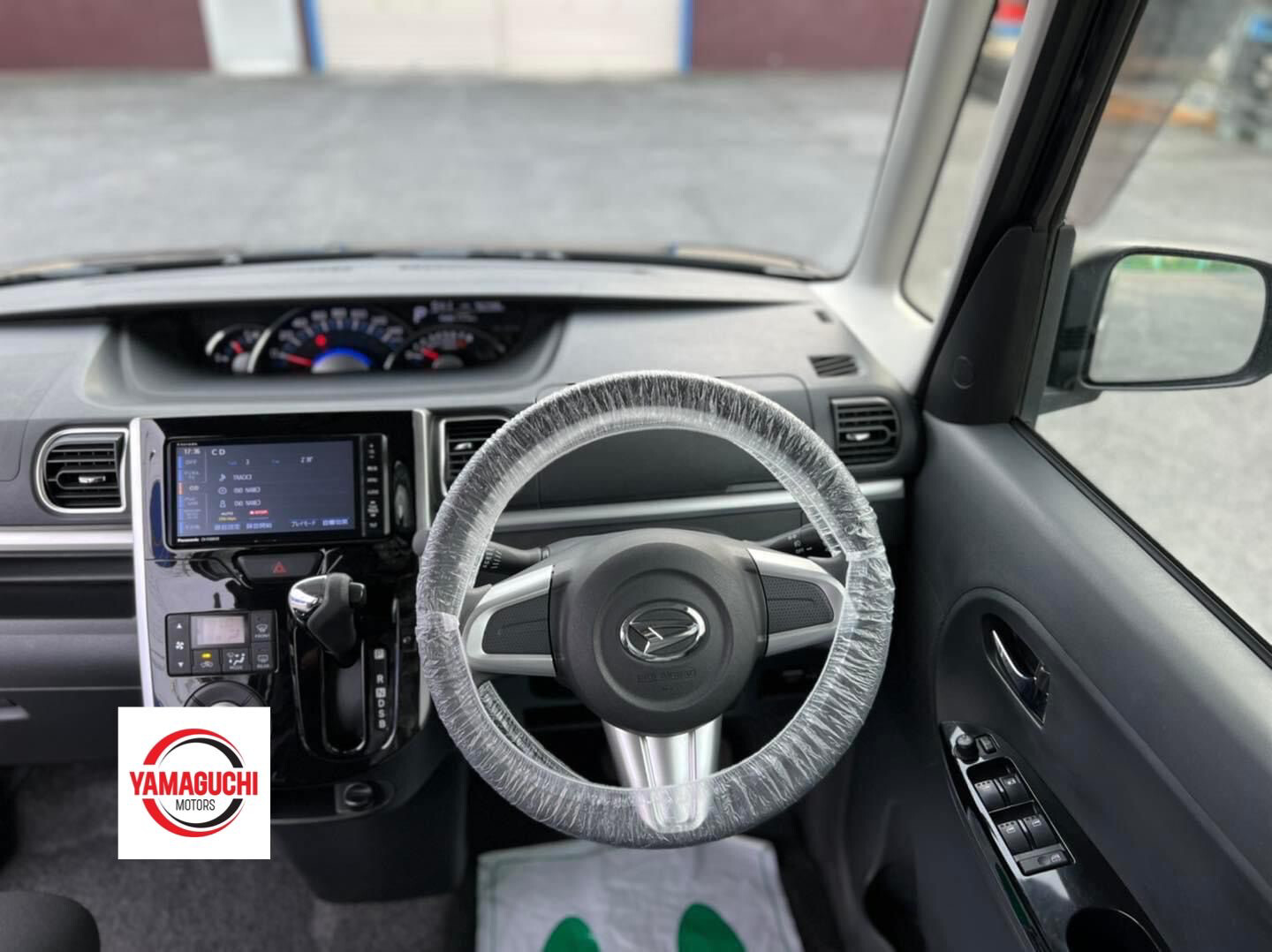 Daihatsu Tanto Custom ECO Idle