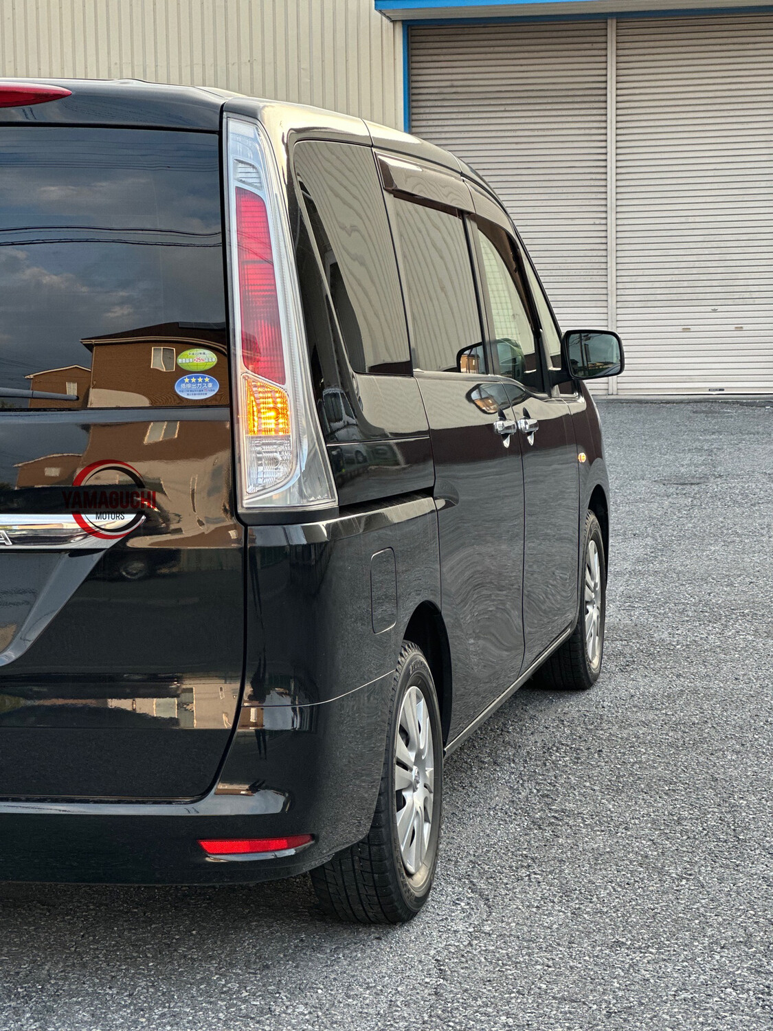 Nissan Serena 20S Selection Grade
