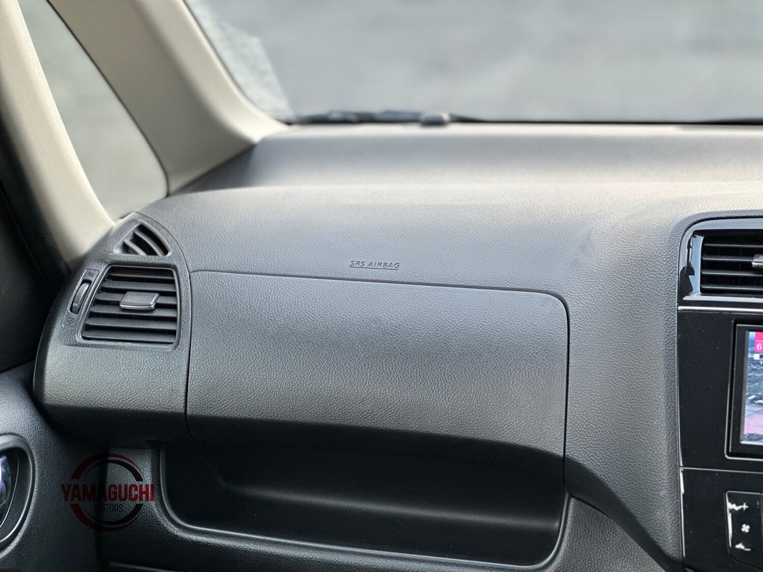 Nissan Serena 20S Selection Grade