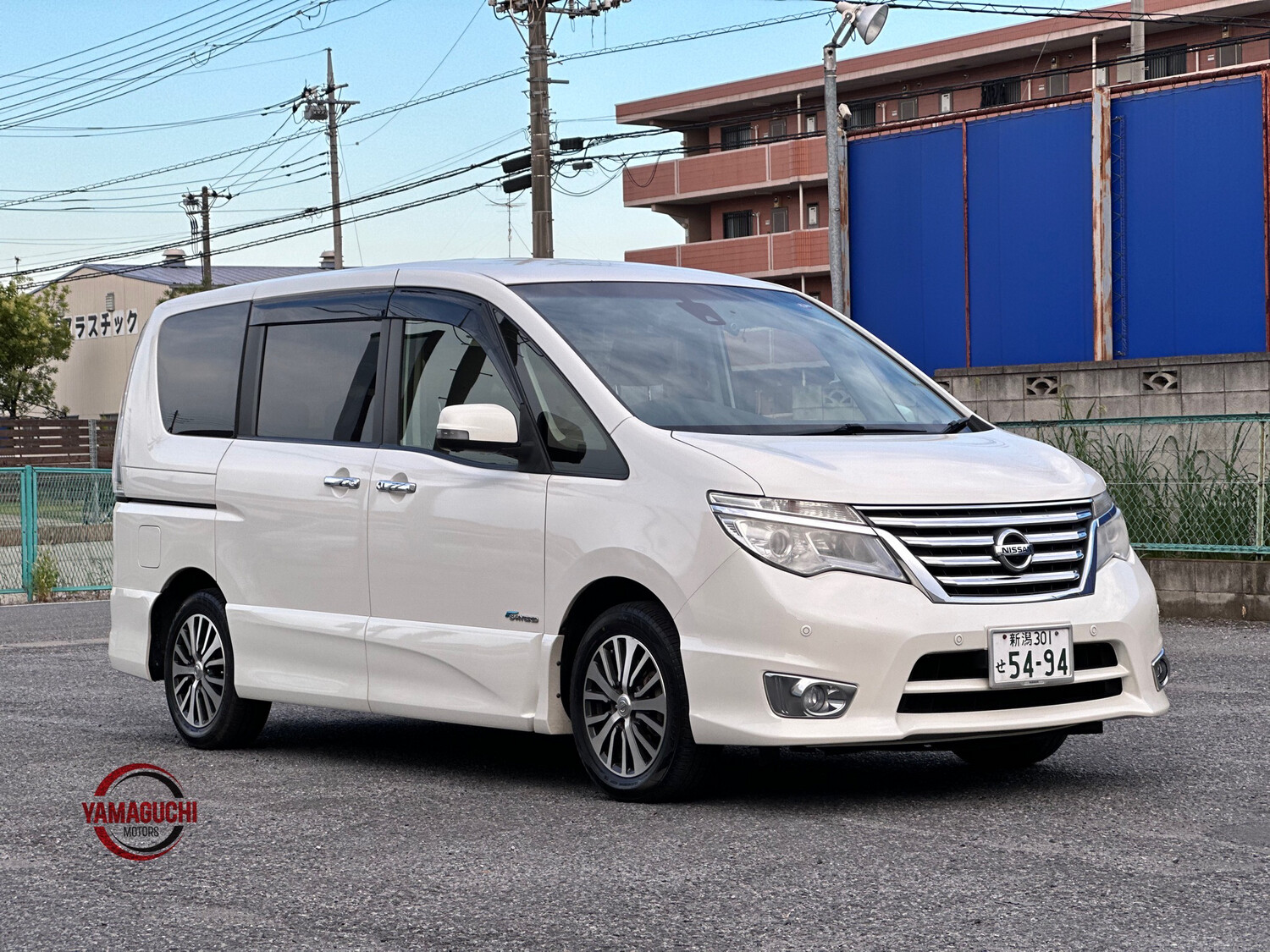 Nissan Serena ハイウェイスターVセレクション プラスセーフティHV Pure Drive S-Hybrid Selection