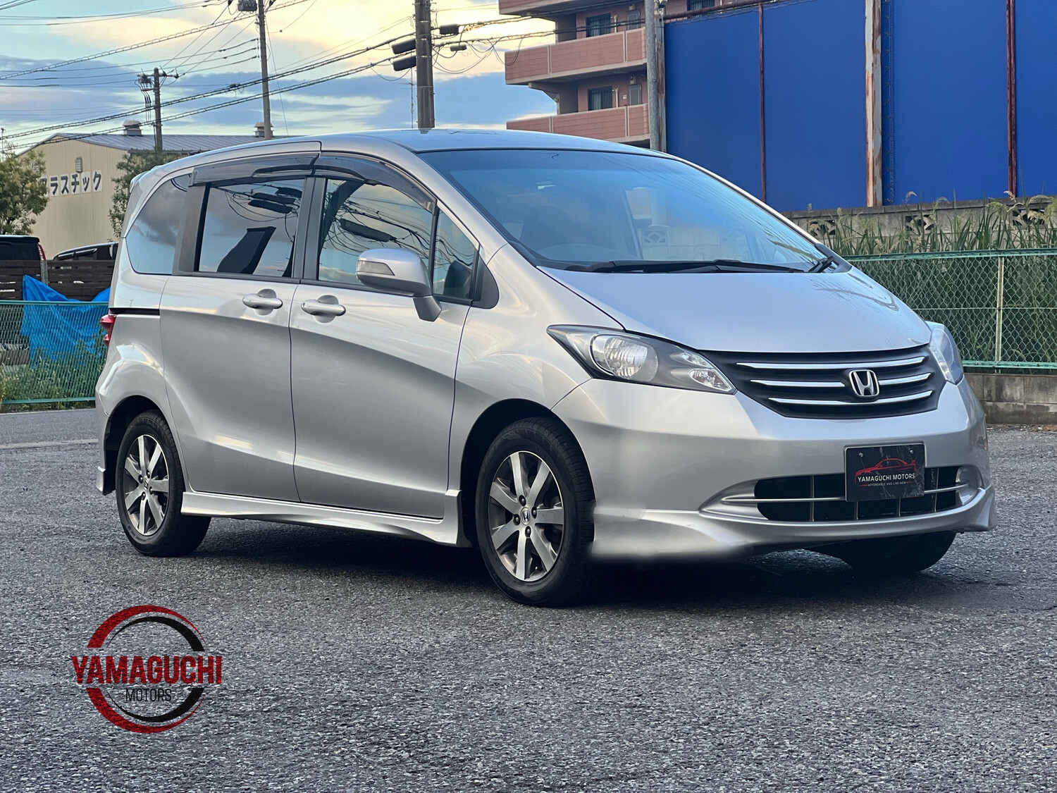 Honda Freed GL Package With Aero Selection For Sale