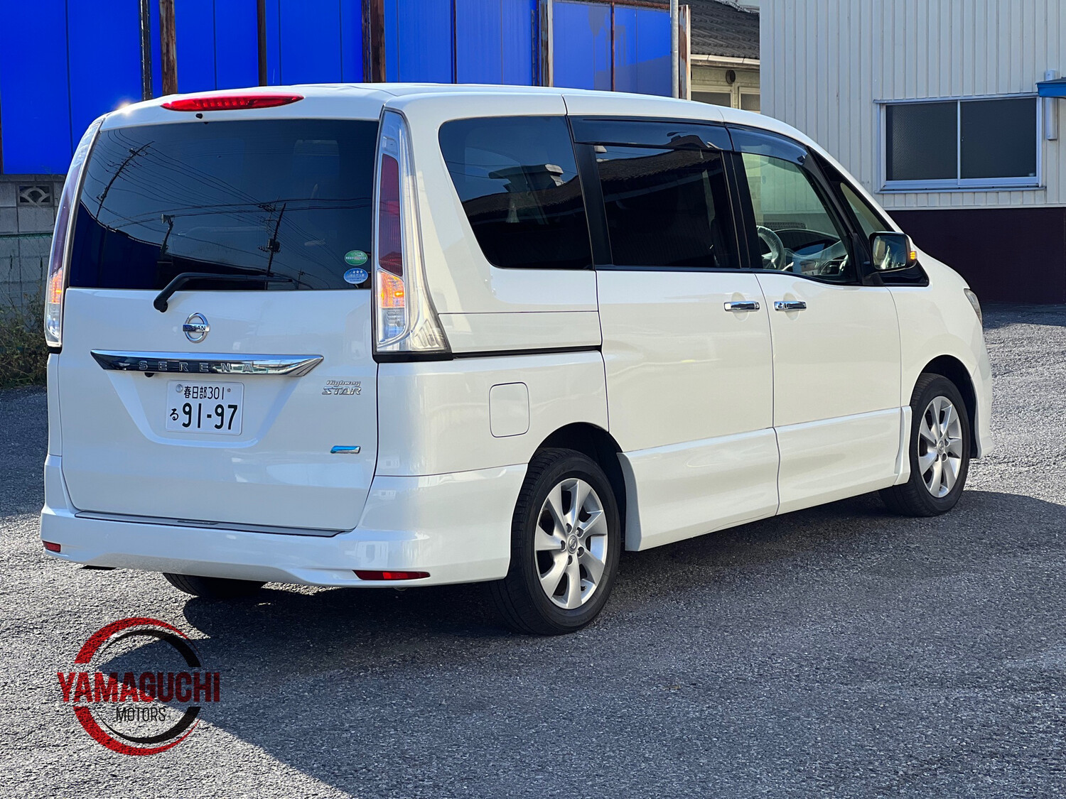 Nissan Serena ハイウェイスターVセレクション プラスセーフティHV Pure Drive Selection