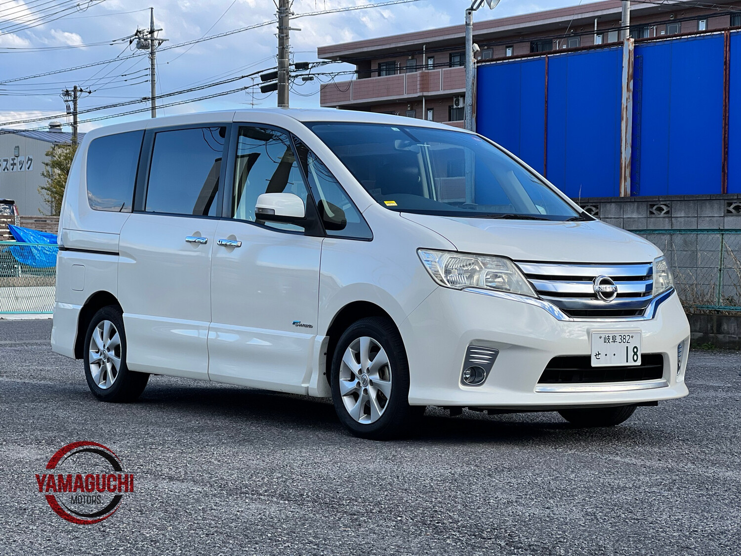Nissan Serena ハイウェイスターVセレクション プラスセーフティHV Pure Drive Selection