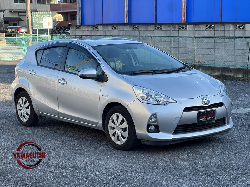 Toyota Aqua Hybrid G Grade Selection Sports Type